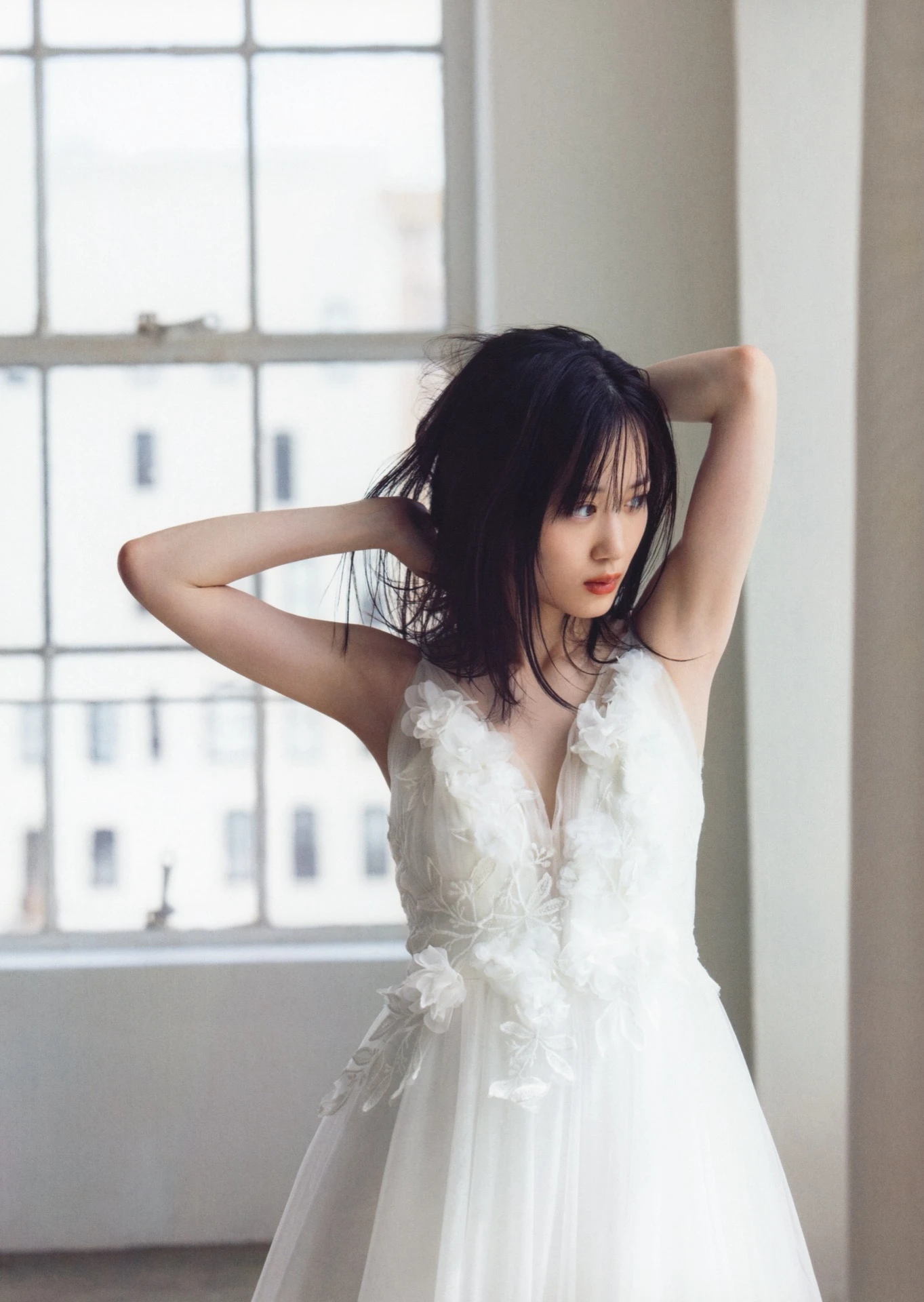 Mizuki Yamashita 山下美月, 2nd写真集 「ヒロイン」 Set.02