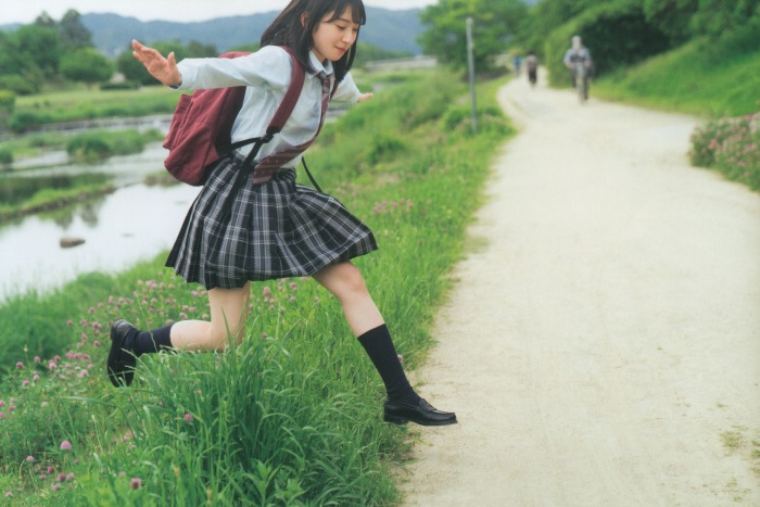 金村美玖 しっとりかわいい水着＆生脚画像！