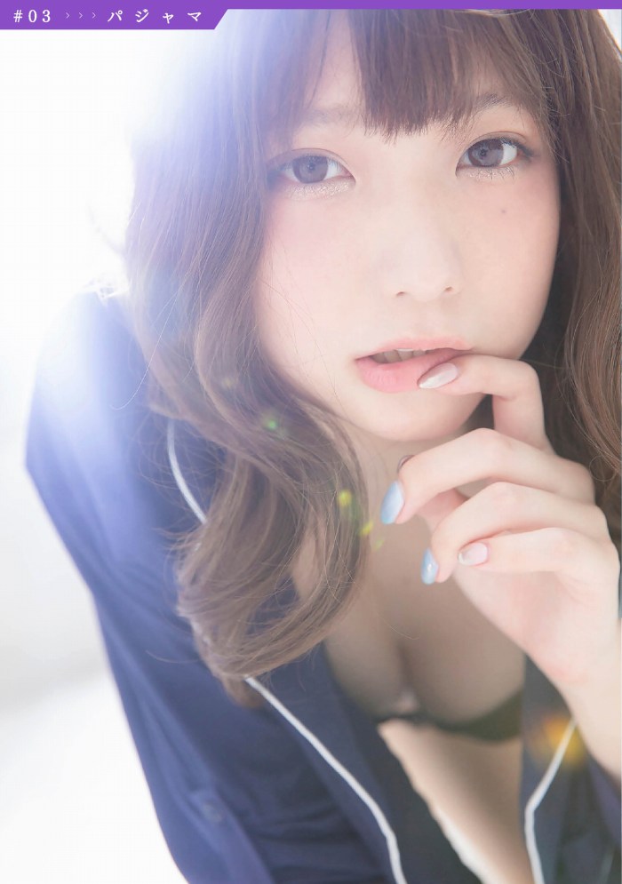 あまつまりな 脱ぎすぎ水着＆下着グラビア画像！