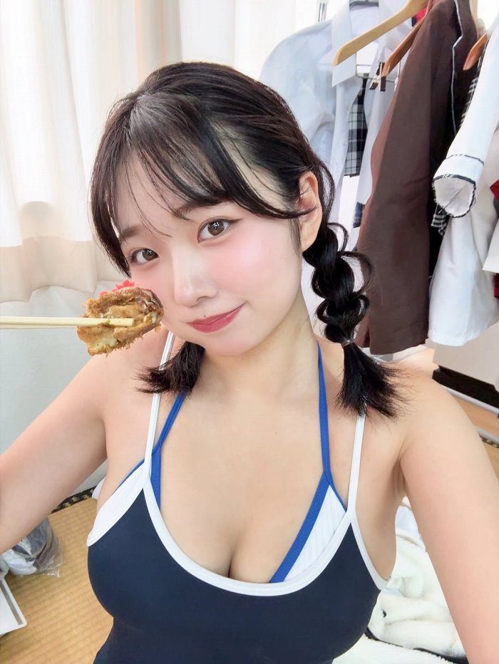 秋田そな Gカップボインの水着グラビア画像！