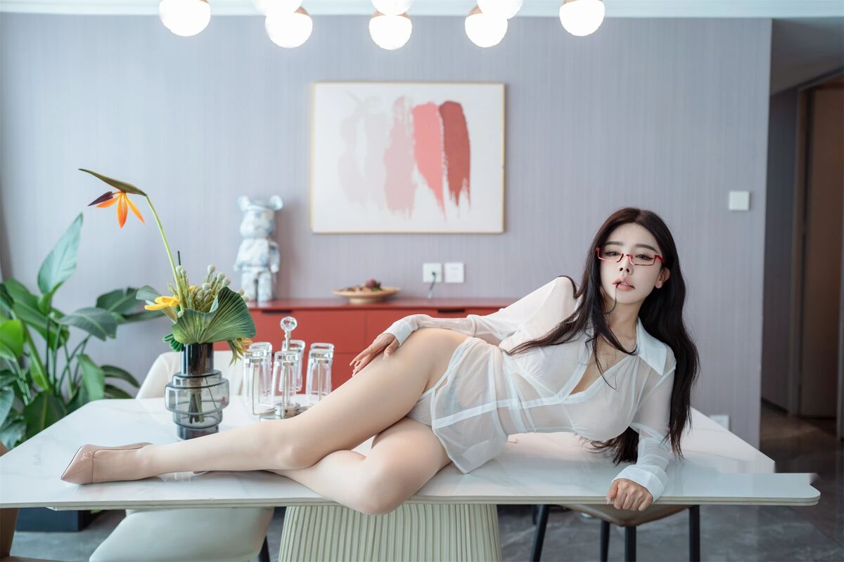 XR Uncensored Pan Si Qin 潘思沁 - 温婉恋人白玫瑰