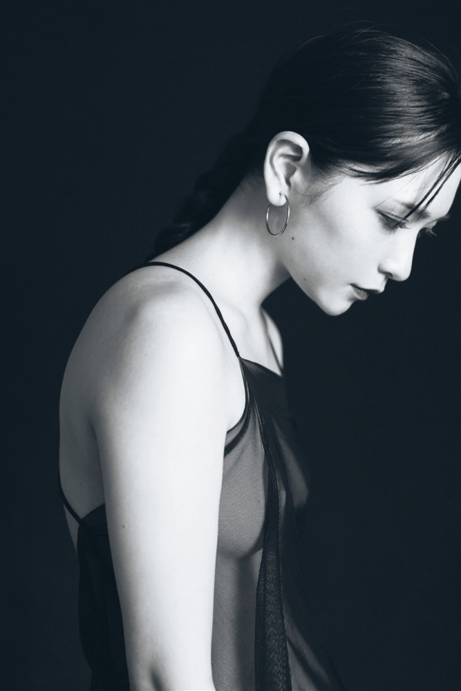 あまつまりな 脱ぎすぎ水着＆下着グラビア画像！