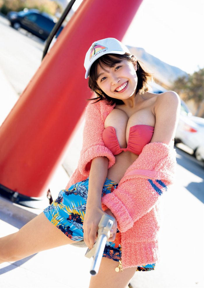 寺本莉緒 Gカップおっぱいの水着グラビア画像！