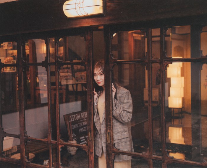 秋元真夏 激かわな水着・ランジェリー画像！