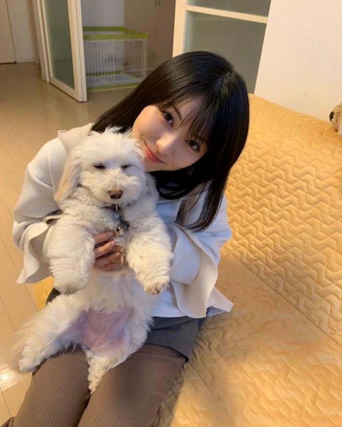 浜辺美波 鬼かわな水着＆浴衣グラビア画像！