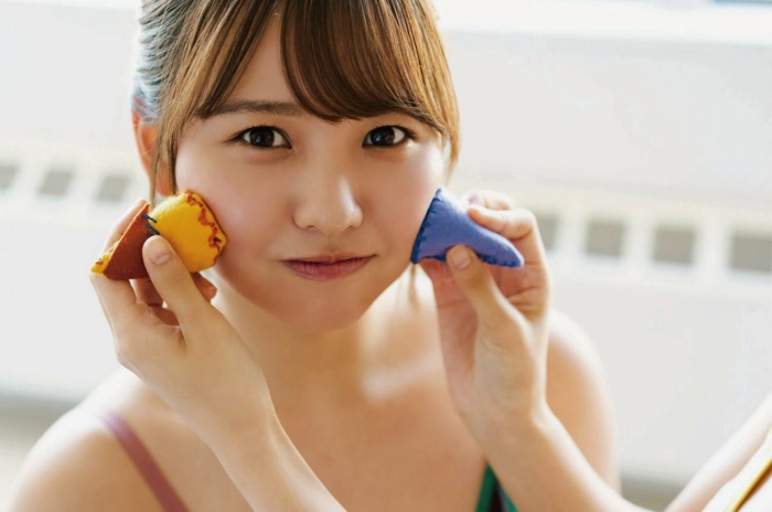 本郷柚巴 まぶしいボインの水着グラビア画像！