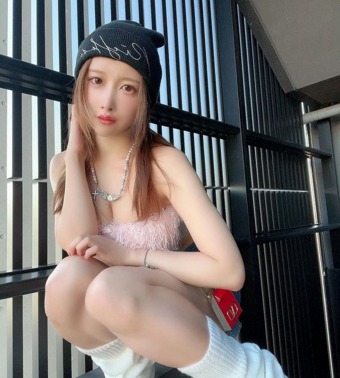 うんぱい Hカップおっぱいのパイパンヌード画像！