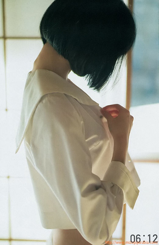 熊澤風花 キュートな水着グラビア画像ほか