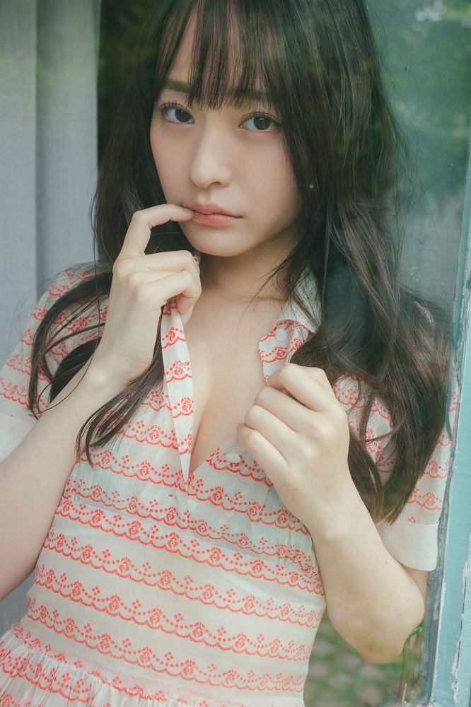 高崎かなみ 鬼かわな水着＆ランジェリー画像！