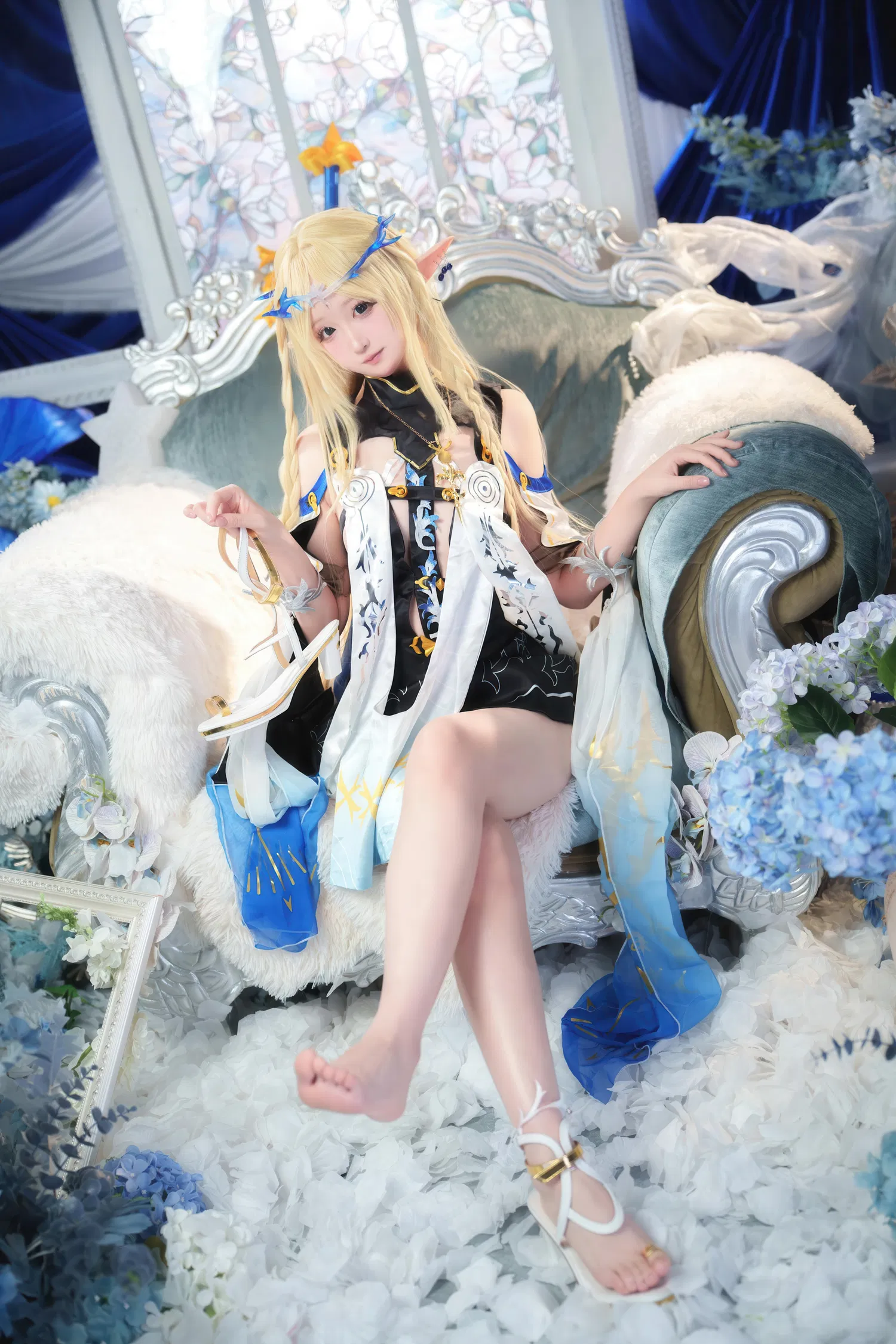 [Cosplay] Seele麦麦 - 鸣潮 菲比&卡提希娅·蓝色花海物语