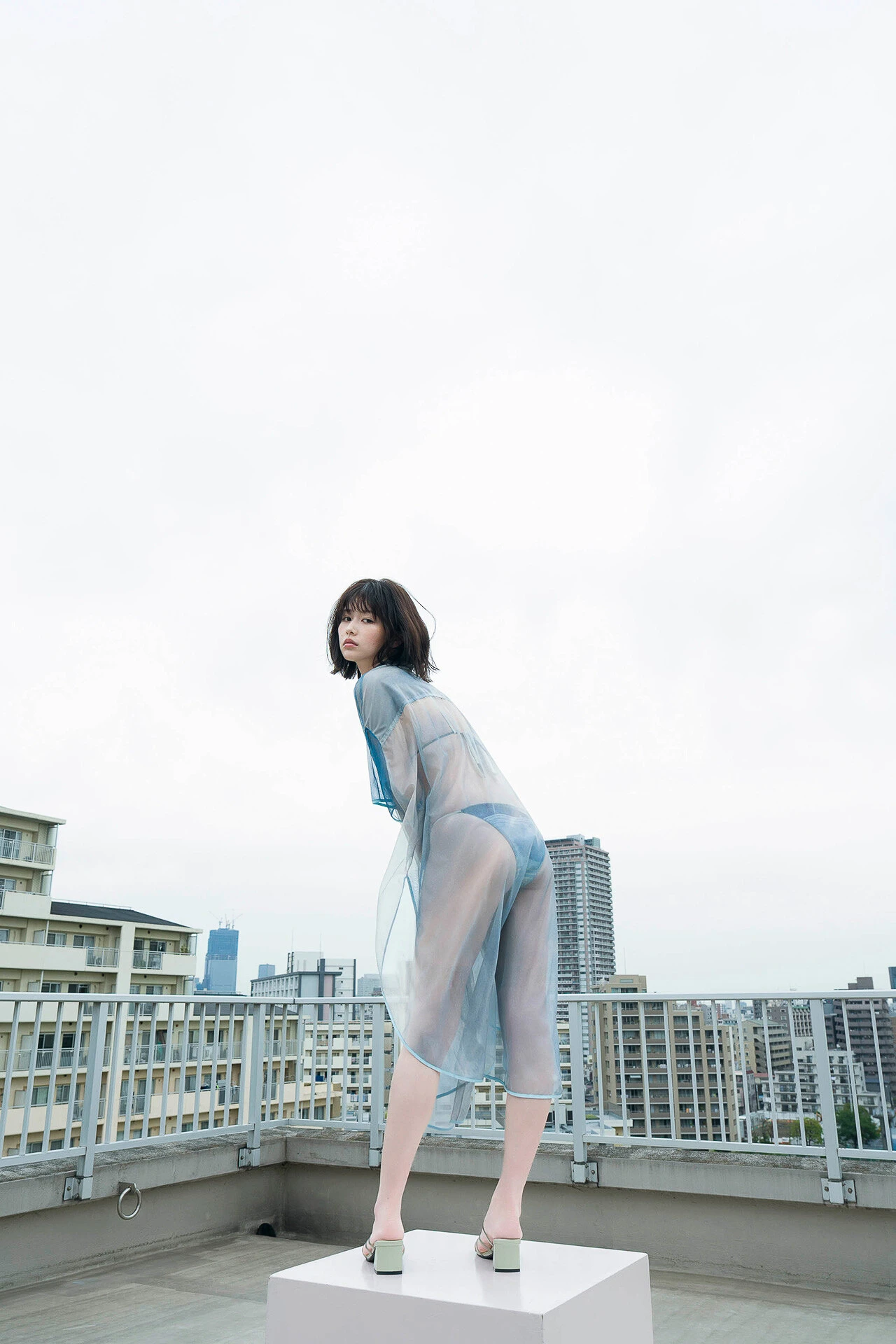 Yuzuha Saeki 冴木柚葉, FLASHデジタル写真集 「Lumiere」 Set.01