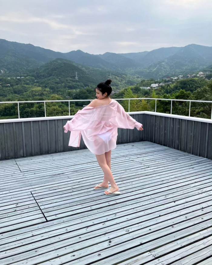 矢野ななか くびれボインの水着グラビア画像！