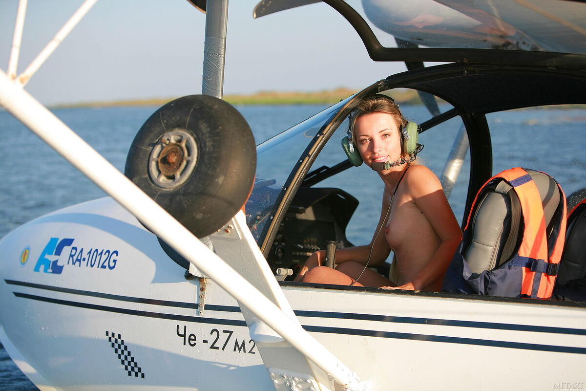 MetArt Natalia - Hydroplane Part02