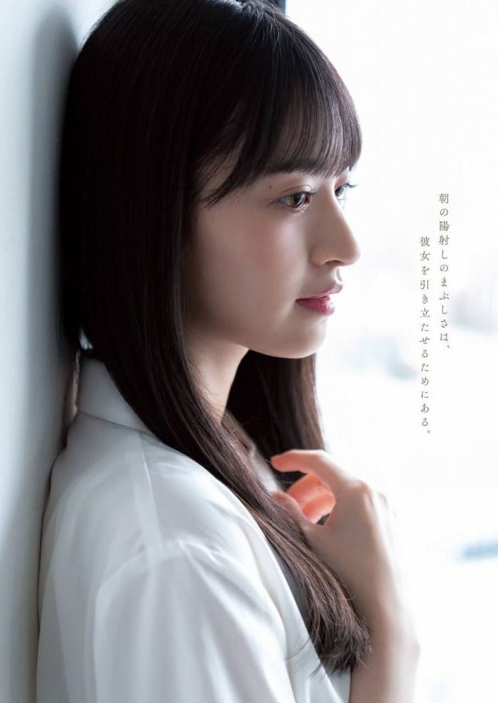 金川紗耶 美脚でスタイルが凄いグラビア画像！