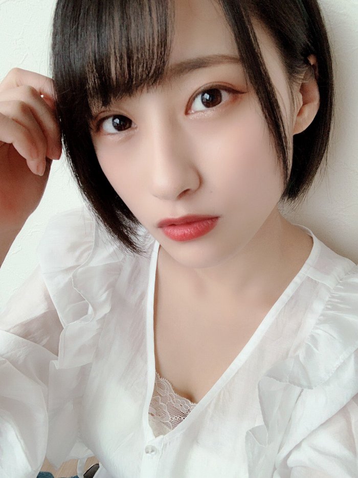 澄田綾乃 はみ出るFカップの水着グラビア画像！