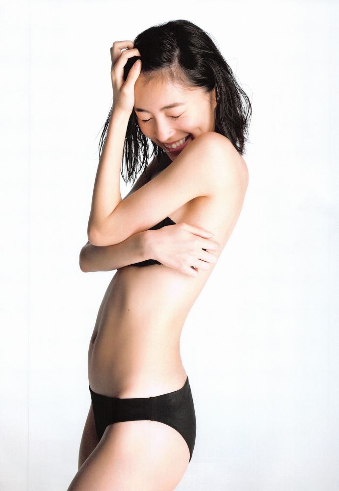 松井珠理奈 水着＆セミヌードグラビア画像！