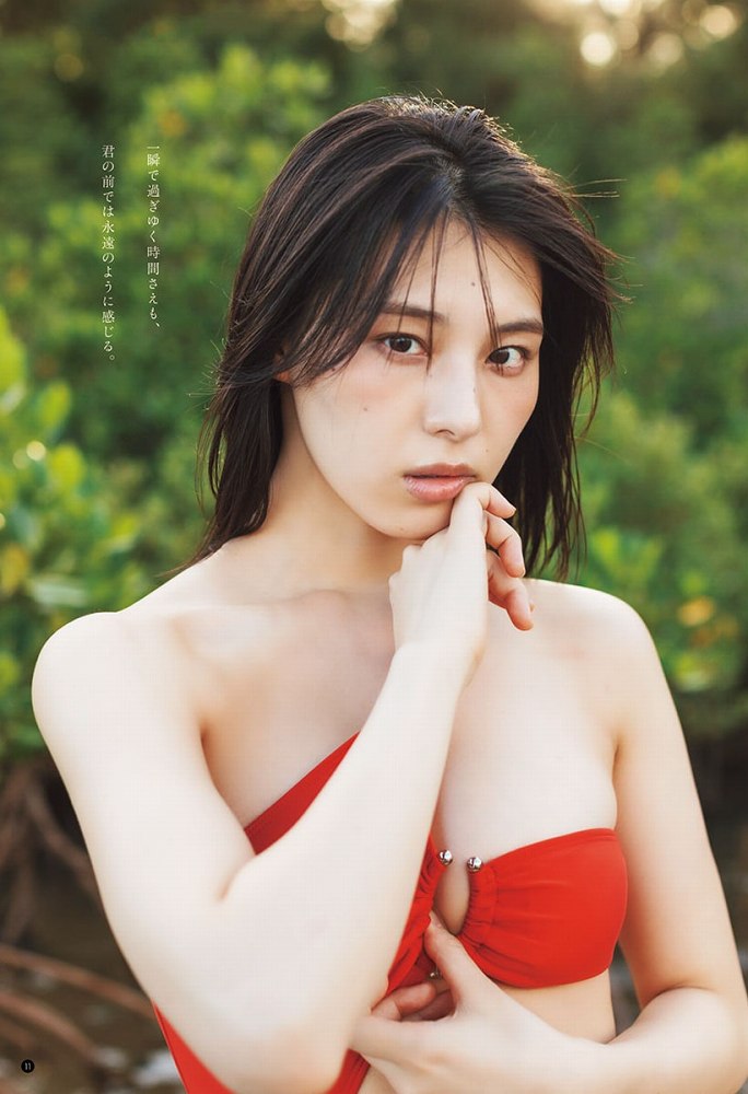 相楽伊織 けっこうボインな水着グラビア画像！