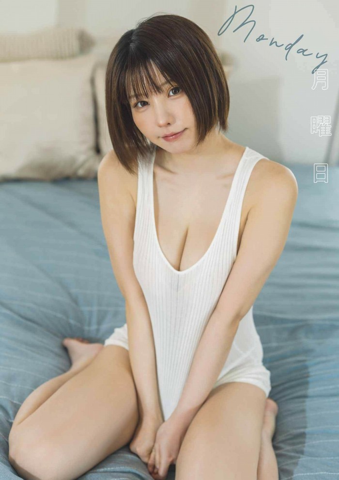 えなこ 過去のグラビア画像