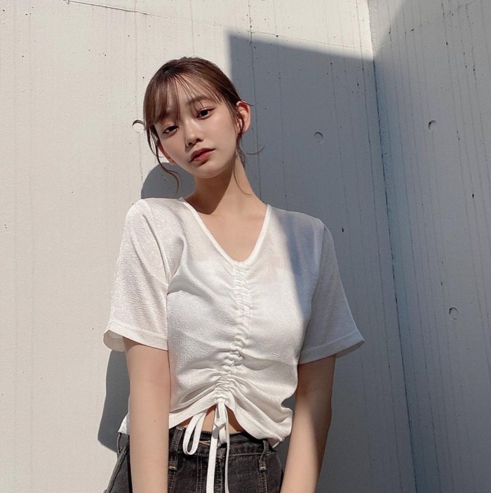 青戸しの Fカップボインな水着グラビア画像！