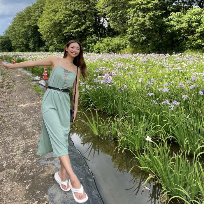 うらら 小顔美女の下着＆水着グラビア画像！