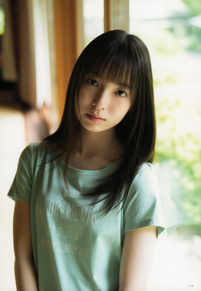 渡辺莉奈 鬼かわなタンクトップグラビア画像他！