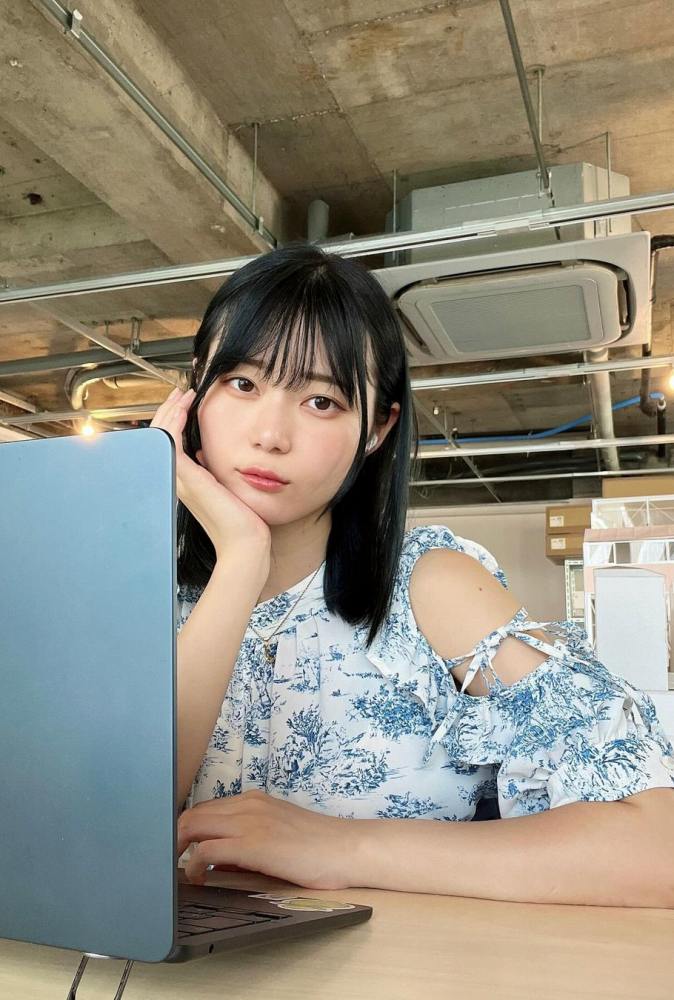 いけちゃん 細身でEカップの水着グラビア画像！