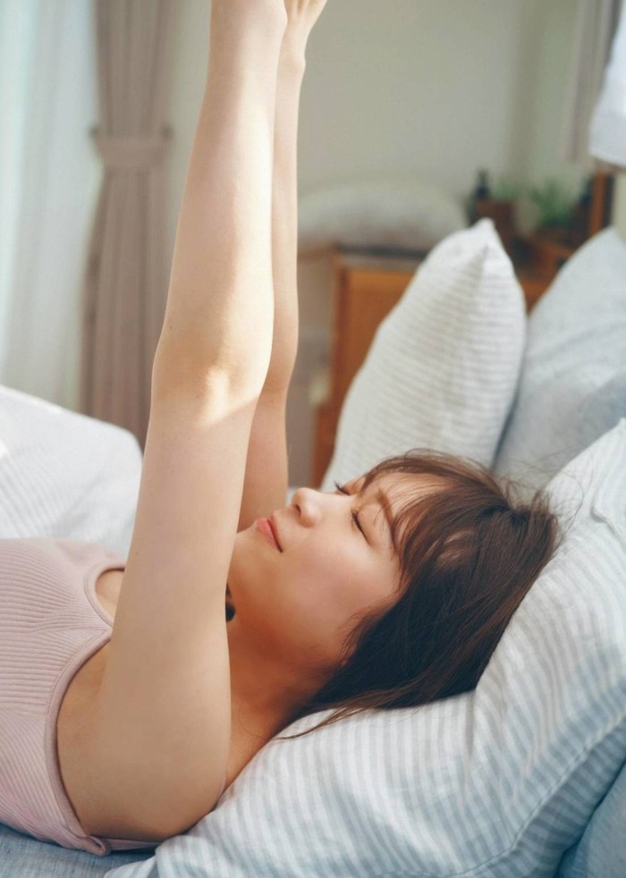 秋元真夏 激かわな水着・ランジェリー画像！