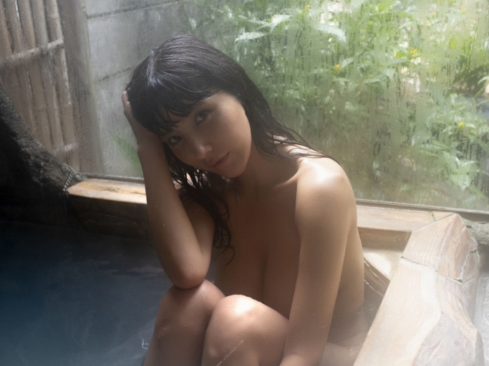 渡辺万美 Hカップのド派手ヌード＆水着画像！