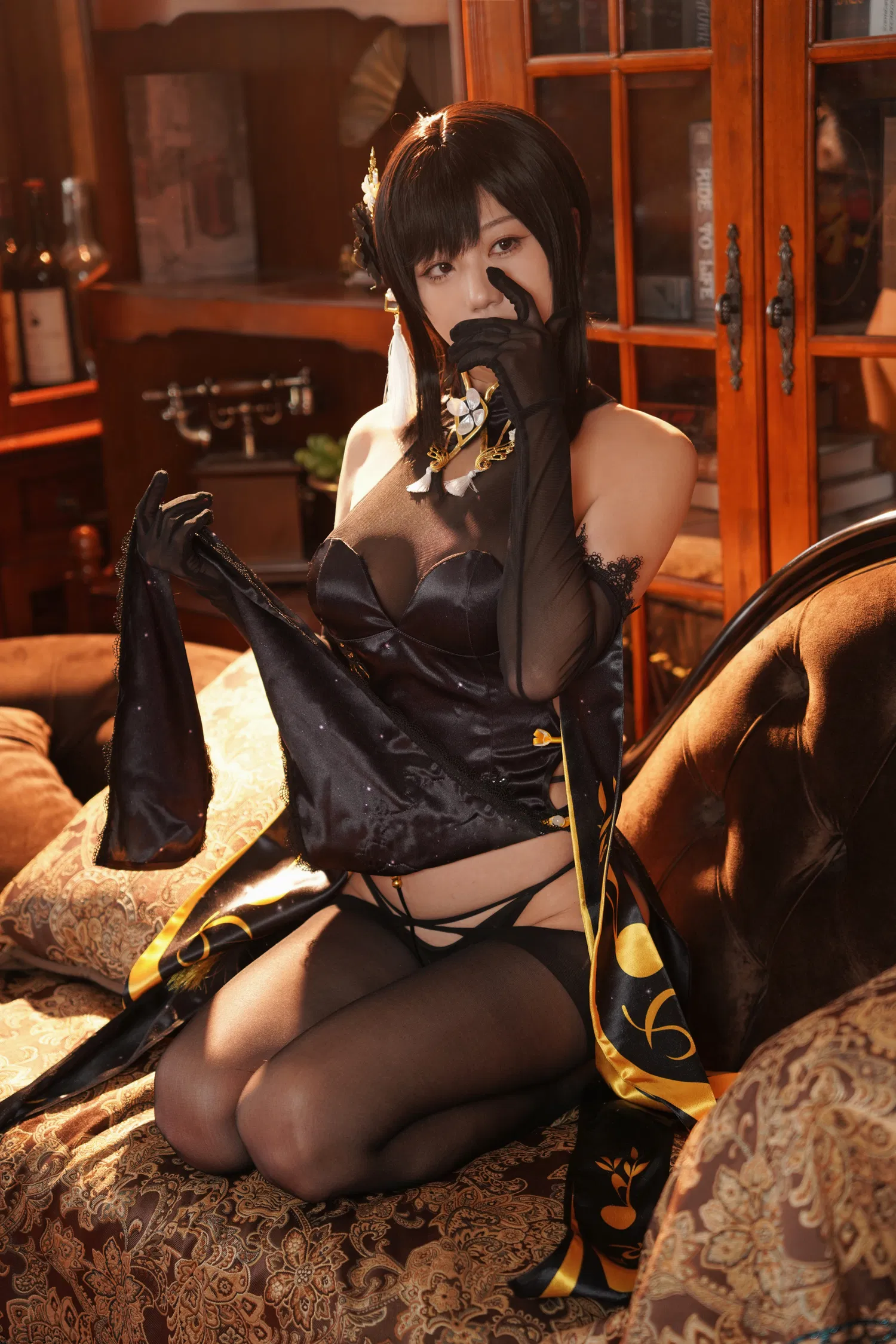 [Cosplay] 无影喵喵Ghost - 镇海黑旗袍