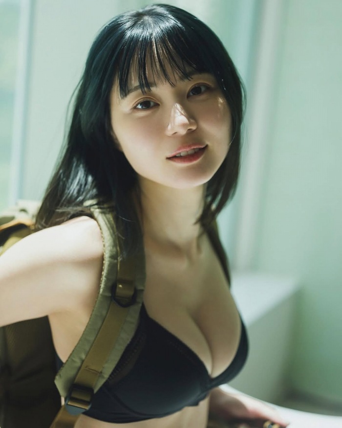 いけちゃん 細身でEカップの水着グラビア画像！