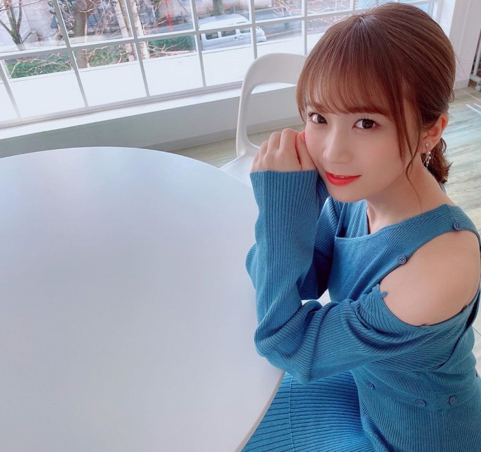 秋元真夏 激かわな水着・ランジェリー画像！