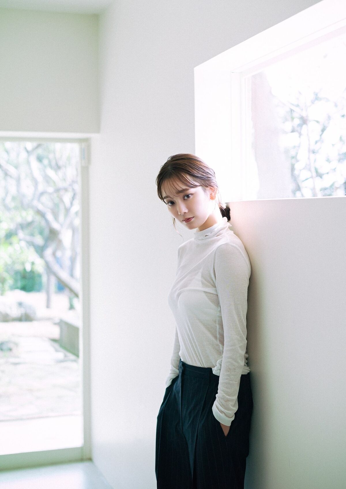 青戸しの - デジタル限定 YJ PHOTO BOOK 写真集 つかまえて