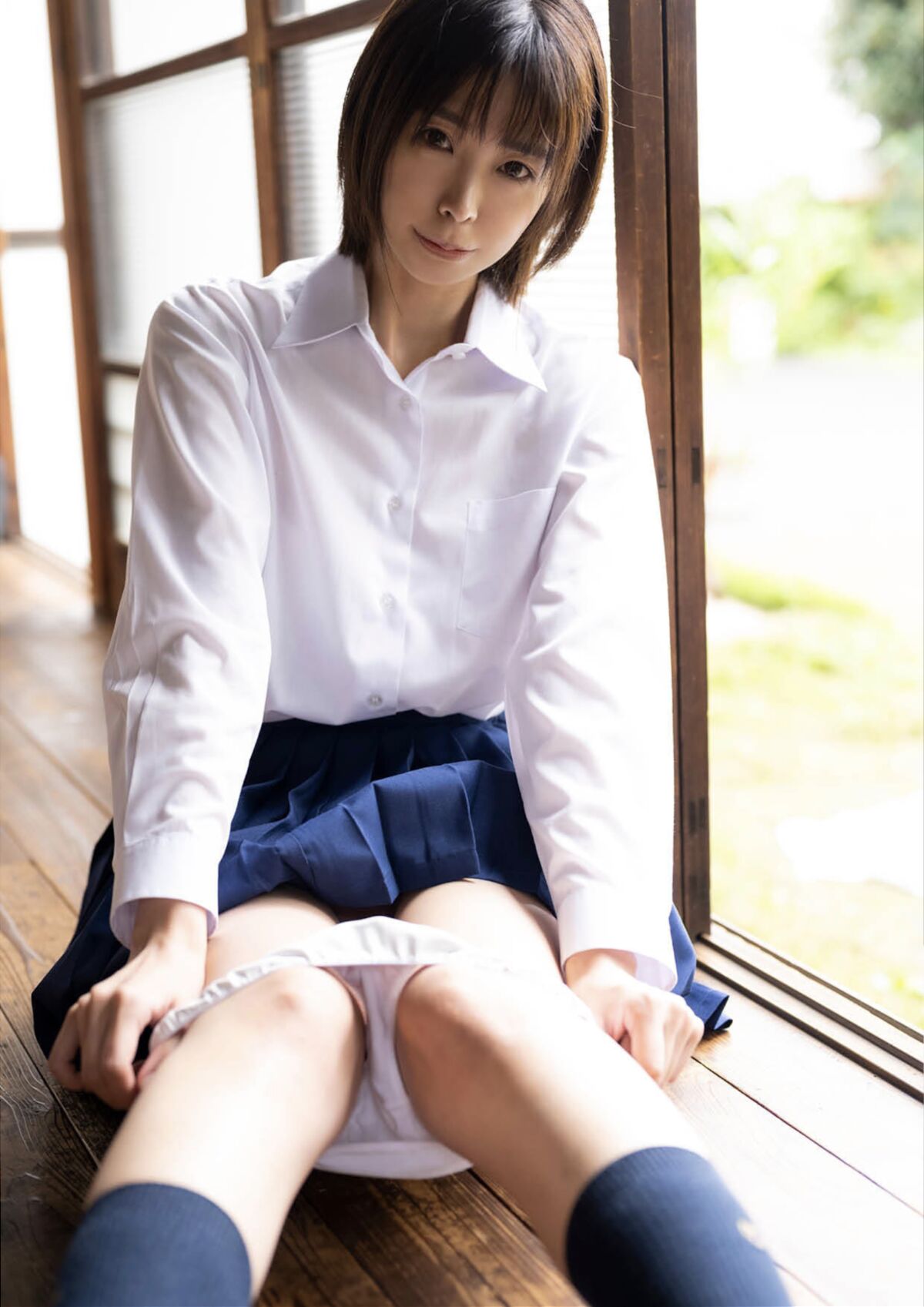 Manaka Tugu 真中つぐ - デジタル写真集 Eureka