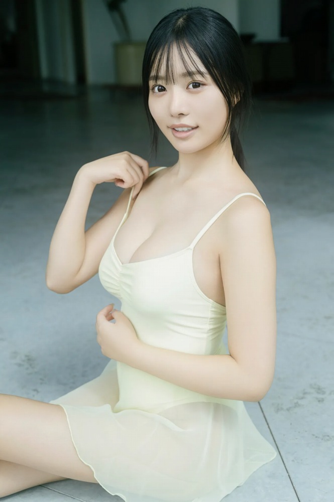 高鶴桃羽 激かわボインな水着グラビア画像！