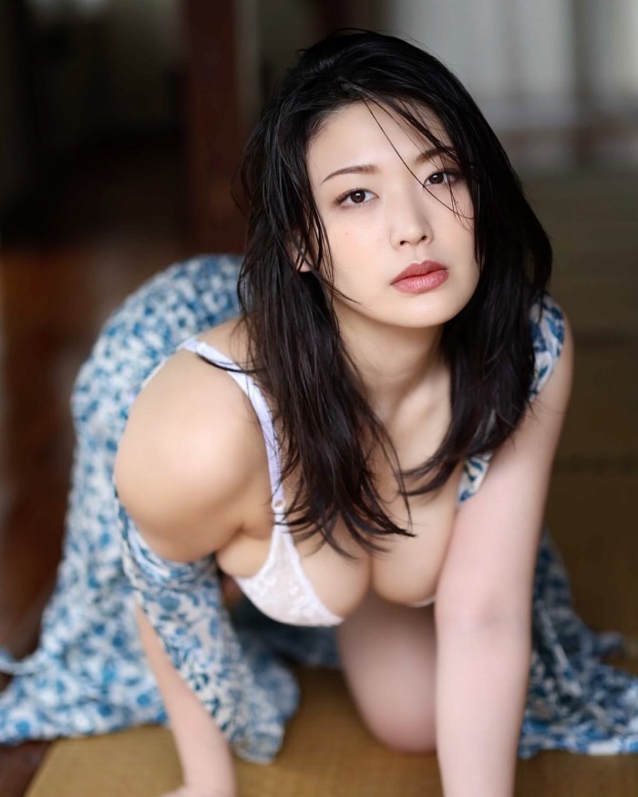 風吹ケイ Iカップバズーカの水着グラビア画像！