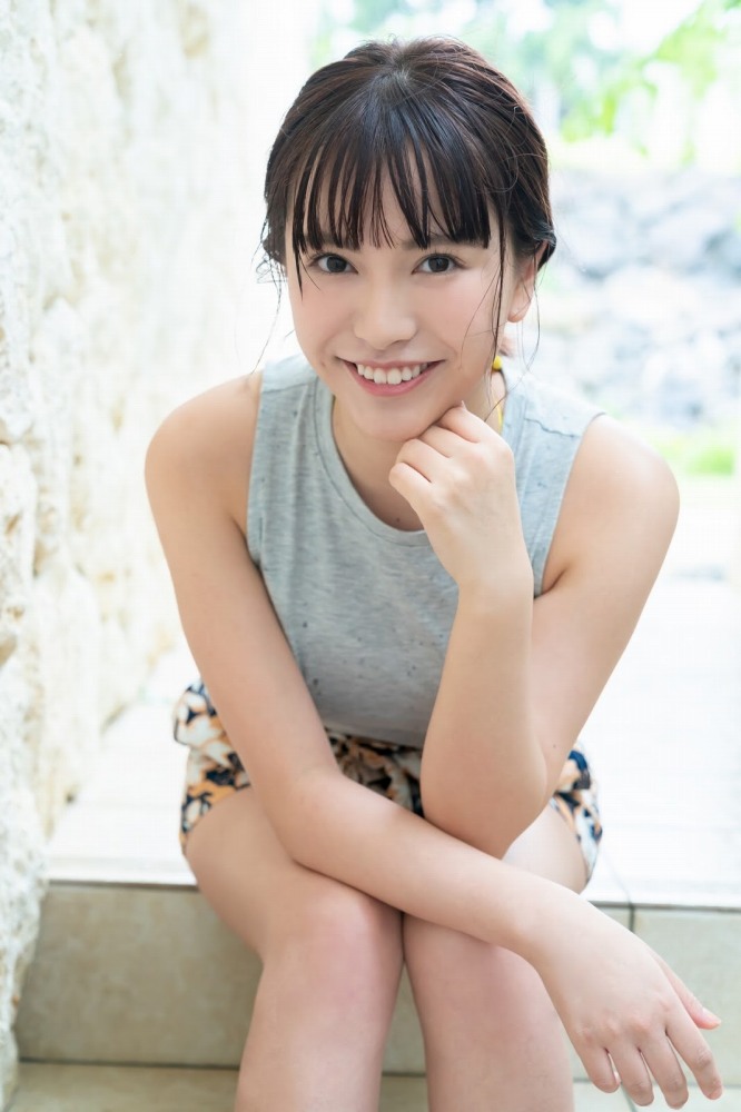 鈴木聖 Fカップが凄い水着＆下着グラビア画像！