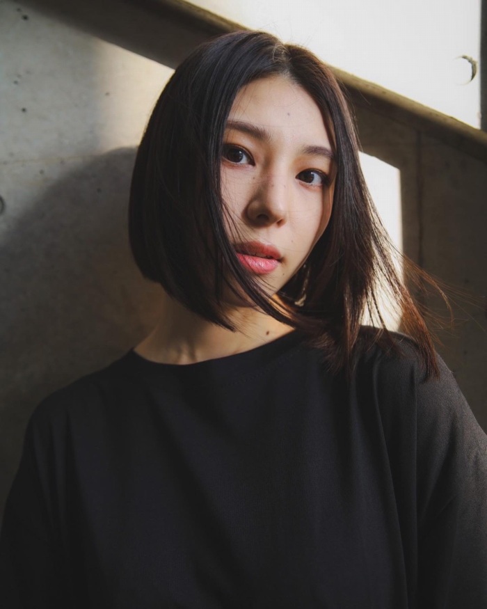 相楽伊織 けっこうボインな水着グラビア画像！