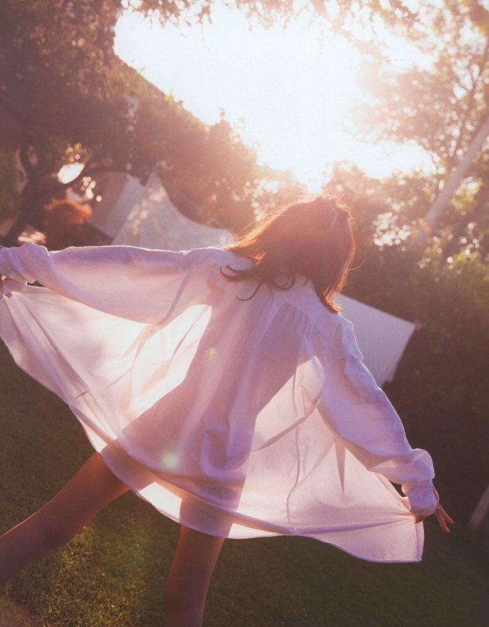 秋元真夏 激かわな水着・ランジェリー画像！