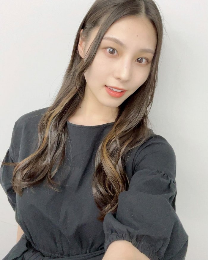 相楽伊織 けっこうボインな水着グラビア画像！