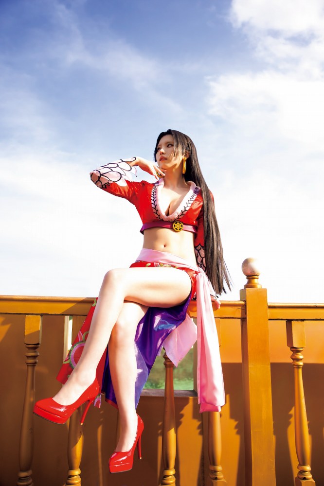 えなこ 過去のグラビア画像