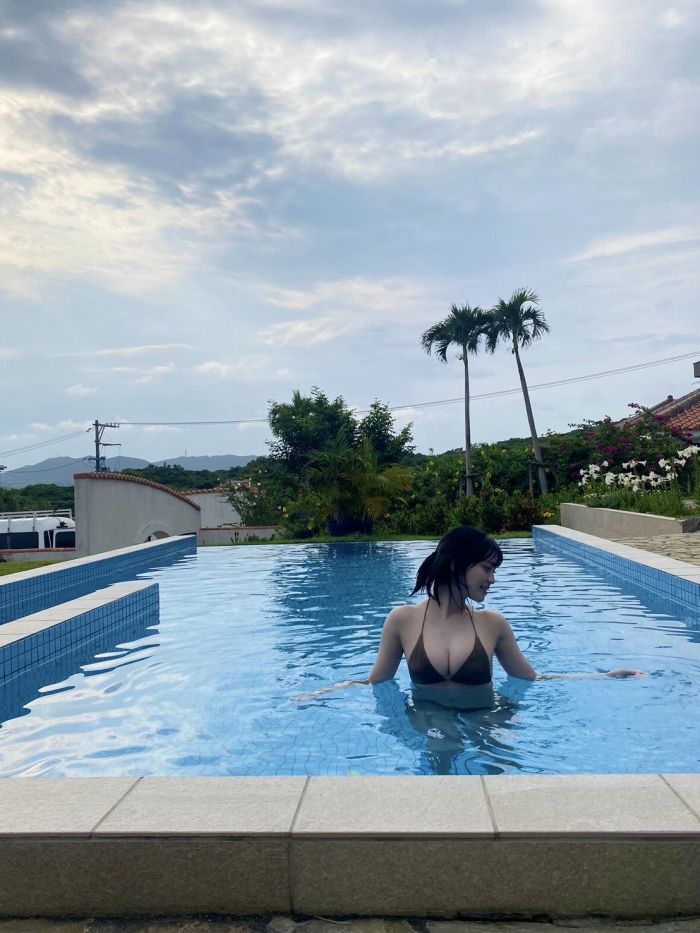 石浜芽衣 キュートな水着グラビアほか画像！