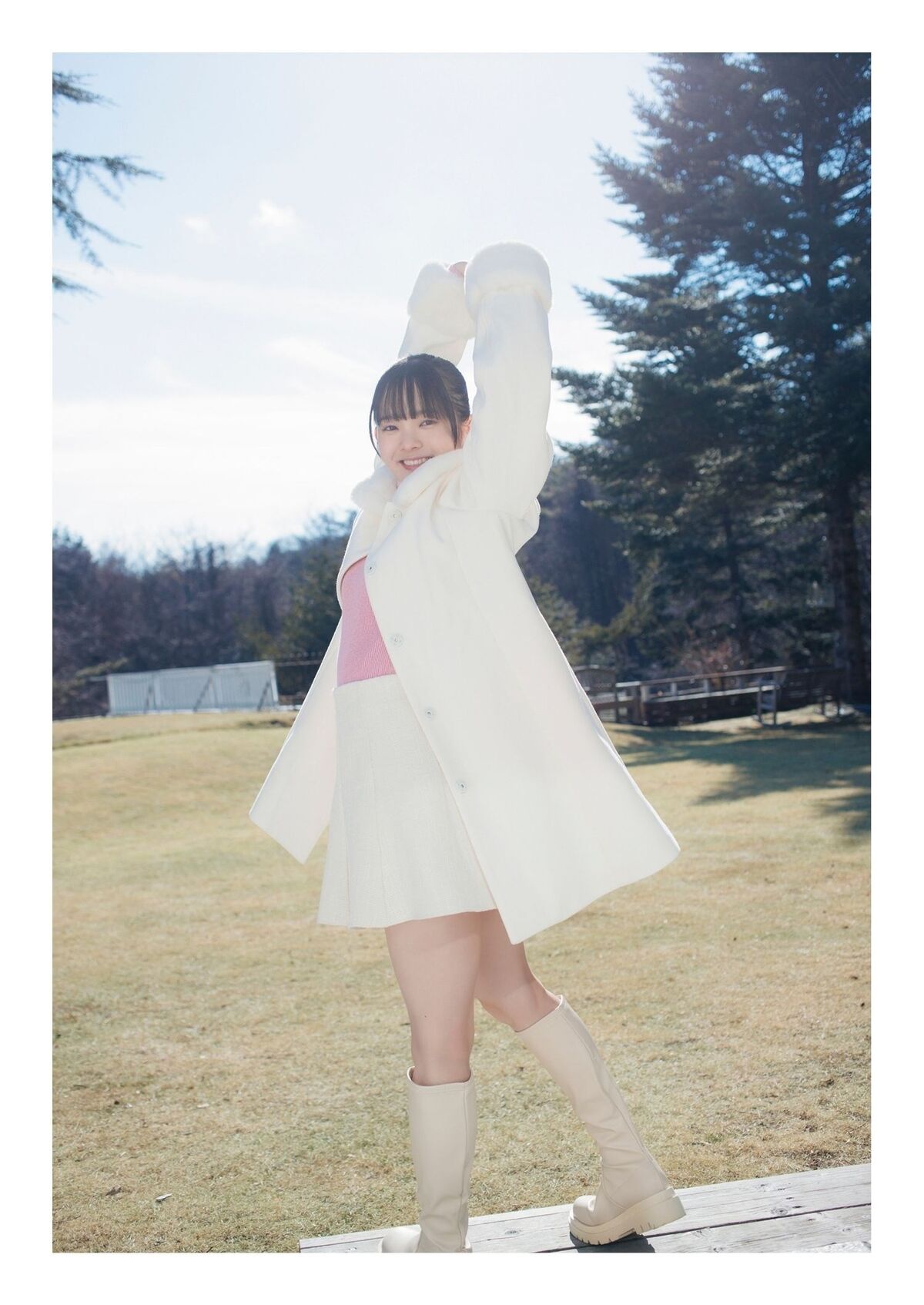 Nozomi Nirei 楡井希実 - デジタル限定 YJ PHOTO BOOK 写真集 可愛すぎて爆発する