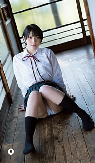 あまつまりな 脱ぎすぎ水着＆下着グラビア画像！