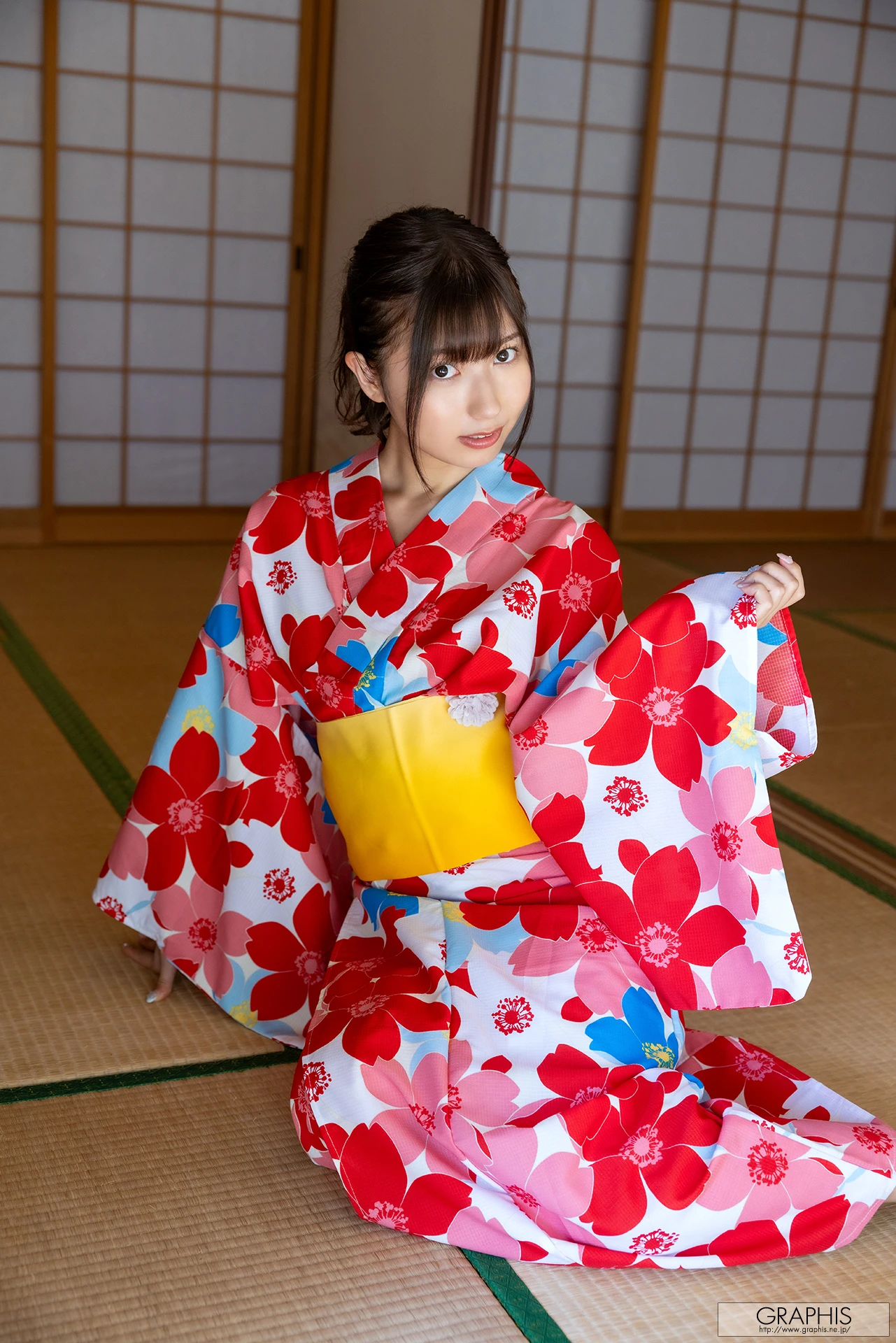 Miyu Aizawa 逢沢みゆ, Graphis New Year’s Holiday Special 2026 Vol.06