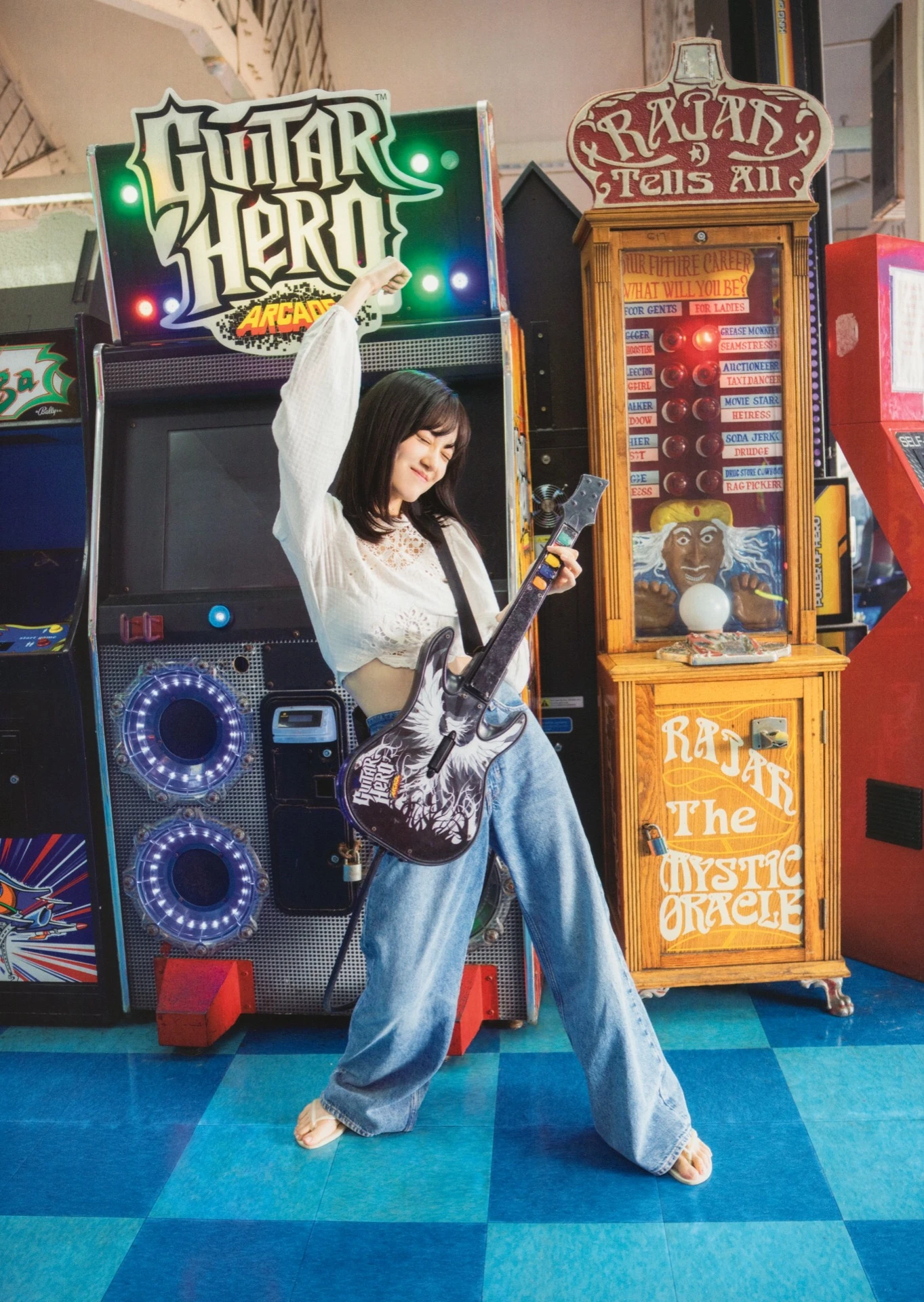 Mizuki Yamashita 山下美月, 2nd写真集 「ヒロイン」 Set.01