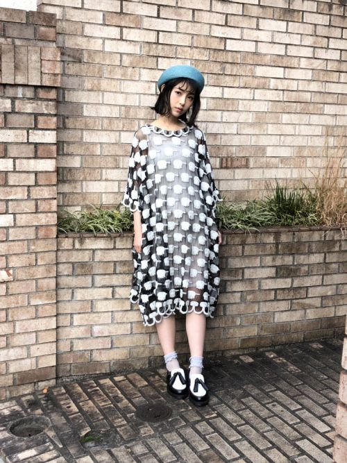 浜辺美波 鬼かわな水着＆浴衣グラビア画像！