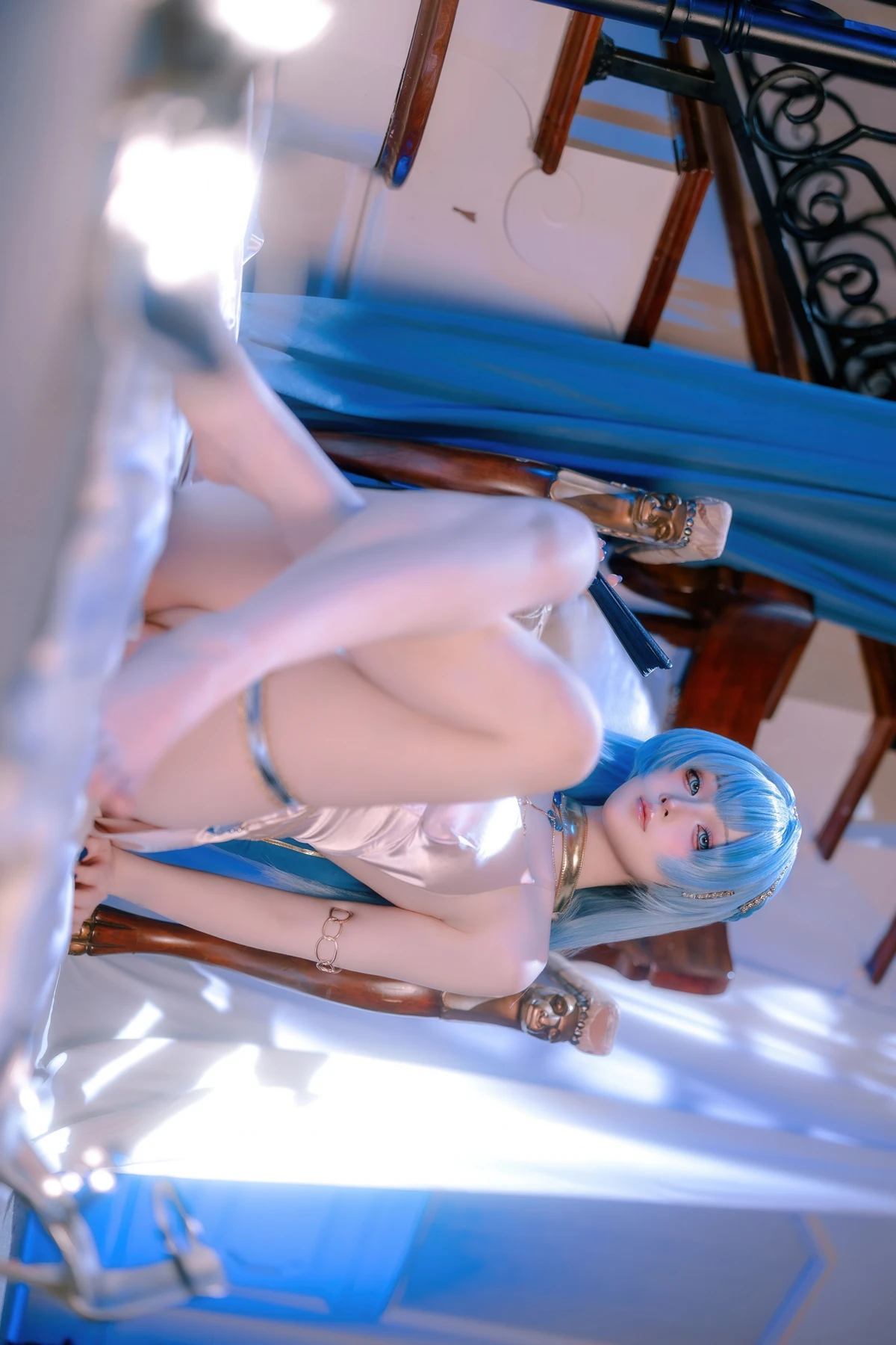 Cosplay 屿鱼 – 胜利女神 妮姬 海伦 礼服