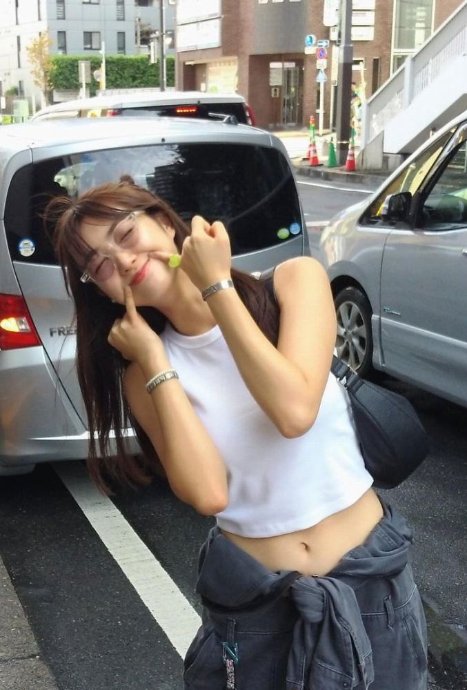 瑚々 スタイル抜群すぎる水着グラビア画像！