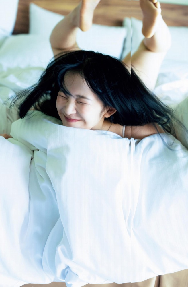 天木じゅん 爆裂Iカップの水着グラビア画像！