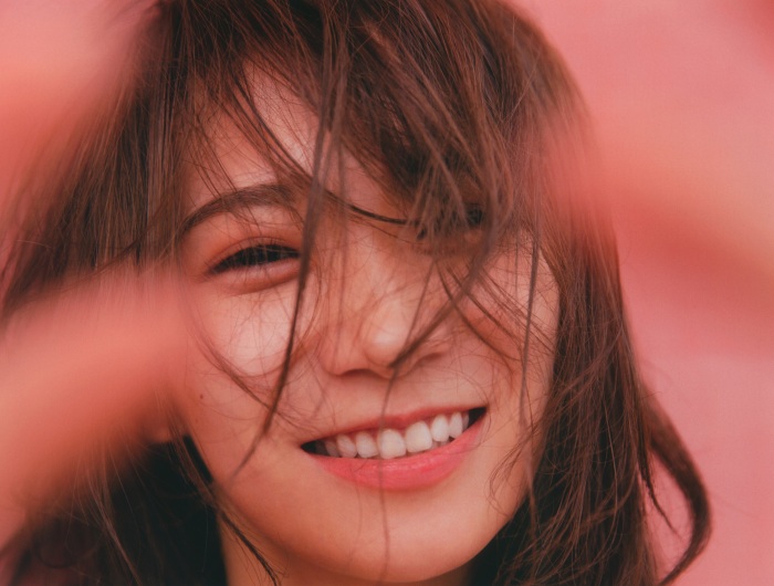 秋元真夏 激かわな水着・ランジェリー画像！